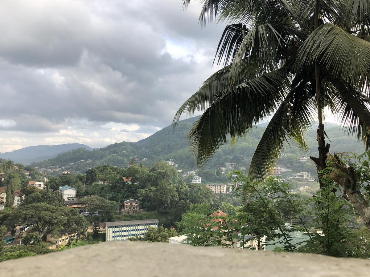 Udawatta Kele Villa Kandy Exterior foto